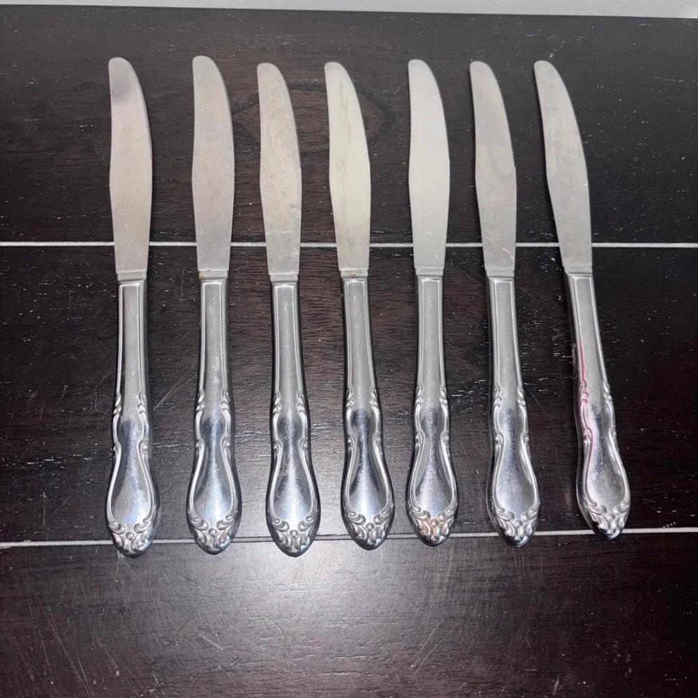 Oneida | Simeon L George H Rogers Homestead Stainless Table Knives‎ | Set of 7